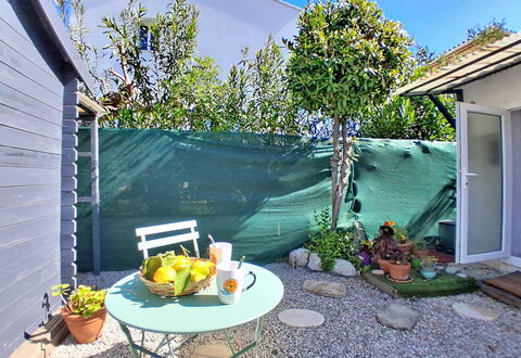 Studio la Provence: Möbel, Holz, Gartenmöbel, Tabelle, Tisch Im Freien, Stuhl, Küche & Esszimmer Tisch, Deck, Hartholz, Veranda