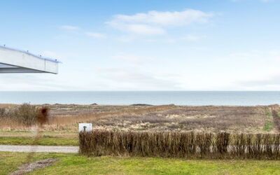 Richard - 400M from the Sea