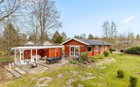 Friderica - 30Km from the Sea: Haus, Zuhause, Dach, Hütte, Estate, Bauernhaus, Garten, Rasen, Garten, Landscaping