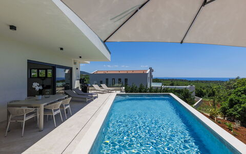 Florinda: Blau, Schwimmbad, Schatten, Estate, Landscaping, Resort, Villa, Fliese, Eco Hotel, Gartenmöbel