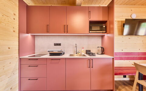 Hradec Kralove 4: Holz, Interior Design, Flooring, Möbel, Fussboden, Küche, Holzbeize, Decke, Countertop, Cabinetry