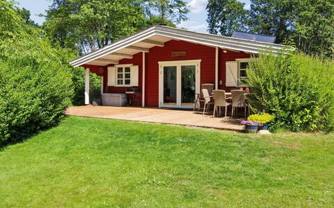 Jalina - 30Km from the Sea: Hütte, Haus, Zuhause, Dach, Gartenbauten, Schatten, Bauernhaus, Veranda, Garten, Estate