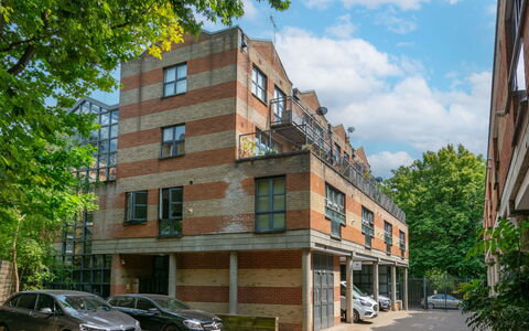 Camden Apt: Boot, Gewässer, Watercraft, Boote Und Boating - Geräte Und Materialien, Wasserweg, Kanal, Yachthafen, Schiff, Schiffsbau, Küsten Und Ozeanische Forms