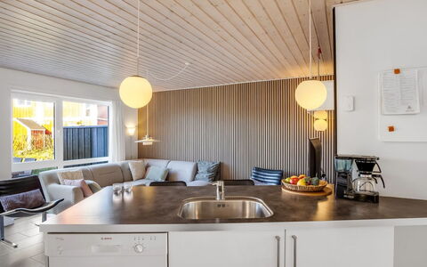 Annakarin - 1.2Km from the Sea: Interior Design, Countertop, Holz, Küche, Möbel, Decke, Light Fixture, Flooring, Zuhause, Beleuchtung