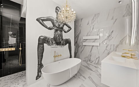 Apartment Nia Opatjia: Wand, Interior Design, Armatur, Flooring, Fussboden, Installation, Zapfhahn, Badezimmer, Decke, Fliese