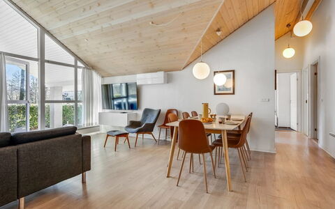 Antoinetta - 350M from the Sea: Interior Design, Flooring, Fussboden, Decke, Holzboden, Möbel, Holz, Couch, Wohnzimmer, Light Fixture