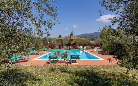 Il Leccio, Vinci, Private Pool and Tennis: Resort, Schwimmbad, Eco Hotel, Hazienda, Villa, Bauernhaus, Hotel