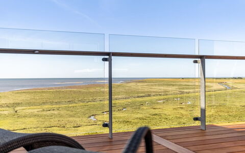 Nadua - 25M from the Sea: Horizont, Geländer, Meer, Ozean, Balkon, Promenade, Zaun, Deck, Küste, Holzboden