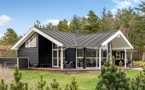 Joske - 2Km from the Sea: Möbel, Holz, Interior Design, Flooring, Fussboden, Stuhl, Zimmer, Decke, Wohnzimmer, Wohnung