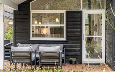 Joske - 2Km from the Sea: Möbel, Holz, Interior Design, Flooring, Fussboden, Stuhl, Zimmer, Decke, Wohnzimmer, Wohnung