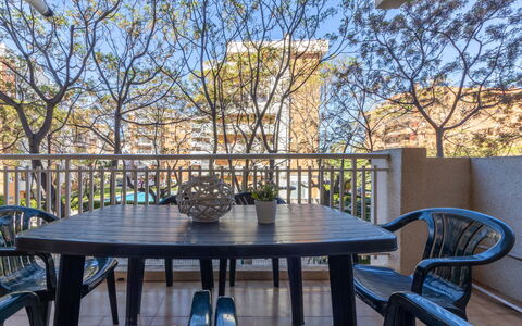 Nuevo Forum: Möbel, Stuhl, Tabelle, Tisch Im Freien, Gartenmöbel, Küche & Esszimmer Tisch, Balkon, Schatten, Deck, Hartholz