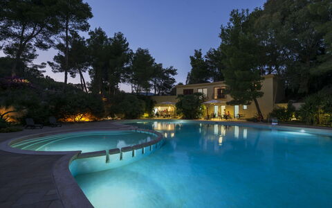 Abbaechelu: Wohnung, Balkon, Eigentumswohnung, Hotel, Resort, Ferienort, Hazienda, Villa, Strandresort