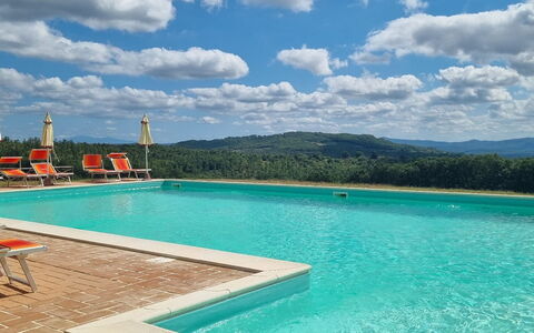 Casa Stella Serena, Podere le Scopaie, Pool: Schwimmbad, Hügel, Resort, Eco Hotel, Bergstation, Gartenmöbel, Ferienort, Sonnenliege, Grat, Hotel