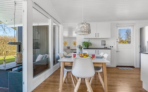Avelina - 700M from the Sea: Flooring, Interior Design, Holz, Möbel, Fussboden, Decke, Holzboden, Zuhause, Küche & Esszimmer Tisch, Esszimmer