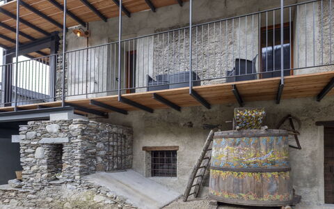 Valtellina 646: Wasser, Baum, Schwimmbad, Resort, Garten, Eco Hotel, Schatten, Landscaping, Tropen