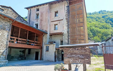 Valtellina 646: Wasser, Baum, Schwimmbad, Resort, Garten, Eco Hotel, Schatten, Landscaping, Tropen