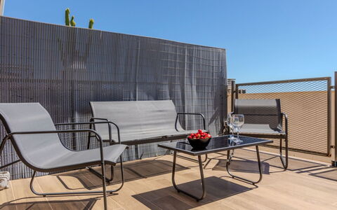 Mirador de Las Islas Ii: Wohnung, Balkon, Küste, Eigentumswohnung, Strandresort, Resort, Zaun, Ferienort, Hotel, Geländer