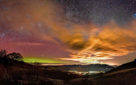 Loch Ness Lodge: Himmel, Natur, Horizont, Ökoregion, Nacht, Hügel, Dämmerung, Abend