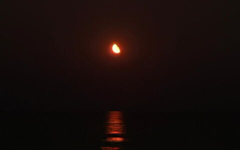 Casa Amare: Atmosphärisches Phänomen, Orange, Nacht, Meer, Mitternacht, Sonnenuntergang