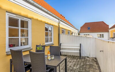 Loreia - 300M from the Sea