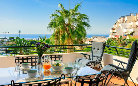 Nerja Center View: Möbel, Stuhl, Wohnung, Balkon, Resort, Gartenmöbel, Schatten, Eco Hotel, Regenschirm