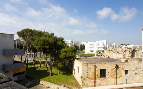 Sweet Dreams Home in Otranto: Wand, Wohnung, Wohngebiet, Urban Design, Eigentumswohnung, Beton, Balkon, Brutalismus