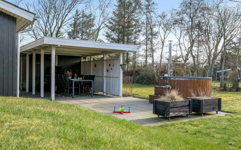 Ascan - 300M to the Fjord: Holz, Garten, Hinterhof, Schuppen, Gartenbauten, Schatten, Outdoor Struktur, Rasen, Garten, Landscaping