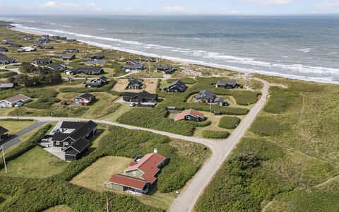 Ovine - 200M from the Sea: Schwimmbad, Hotel, Balkon