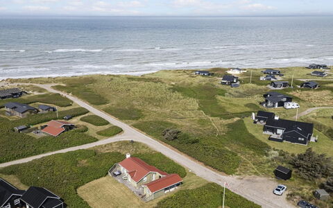 Ovine - 200M from the Sea: Holz, Haus, Hütte, Zuhause, Dach, Ländliches Gebiet, Abstellgleis, Blockhaus, Gartenbauten, Hartholz