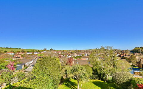 19, South Way: Schwimmbad, Hotel, Balkon