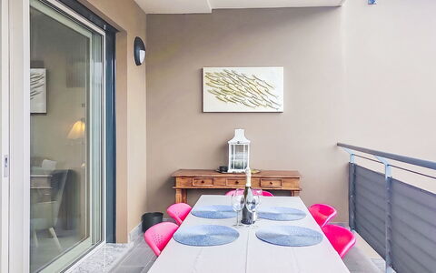 Casa Bel Lago: Schwimmbad, Hotel, Balkon