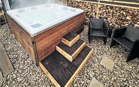 Bukanda: Holzbeize, Hartholz, Jacuzzi, Holz, Schwimmbad