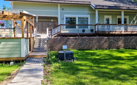 Nuorronranta: Holz, Veranda, Zuhause, Hütte, Garten, Deck, Hinterhof, Garten, Schatten, Hartholz