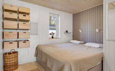 Sinnika - 550M from the Sea