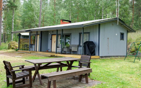 Ranta 1: Baum, Hütte, Grundstueck, Ländliches Gebiet, Zuhause, Schatten, Gartenbauten, Schuppen, Abstellgleis, Garten