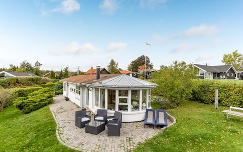 Söhnke - 100M to the Fjord: Dach, Haus, Wohngebiet, Zuhause, Estate, Hütte, Design
