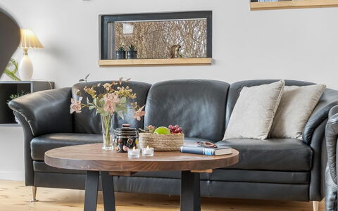 Gojko - from the Sea: Möbel, Holz, Interior Design, Flooring, Couch, Wohnzimmer, Fussboden, Tabelle, Kaffetisch, Holzboden
