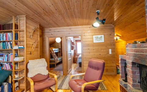 Ohola: Möbel, Interior Design, Holz, Decke, Flooring, Zimmer, Fussboden, Wohnzimmer, Zuhause, Hartholz