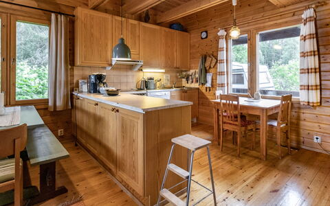 Ohola: Holz, Küche, Möbel, Countertop, Hütte, Haus, Zuhause, Decke, Interior Design, Hartholz
