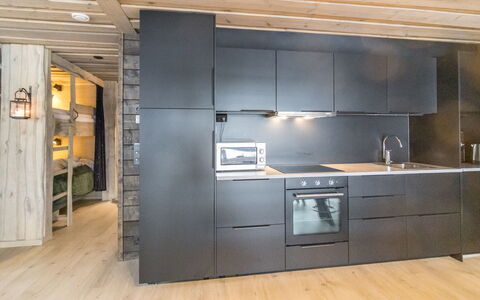 Lapland Hygge B: Flooring, Holz, Fussboden, Interior Design, Decke, Küche, Möbel, Holzboden, Beleuchtung, Zimmer