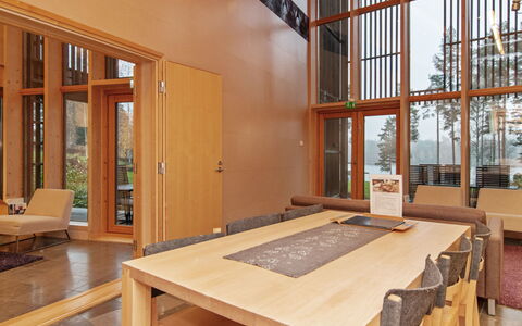 Villa Hanna: Möbel, Holz, Interior Design, Flooring, Fussboden, Decke, Stuhl, Holzboden, Wohnzimmer, Hartholz