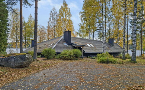 Villa Johanna: Baum, Dach, Hütte, Zuhause, Grundstueck, Wald, Lärche, Estate, Abstellgleis