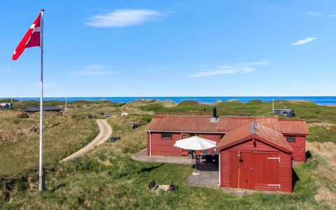 Bena - 300M from the Sea: Ökoregion, Hütte, Steigung, Steppe, Hütte