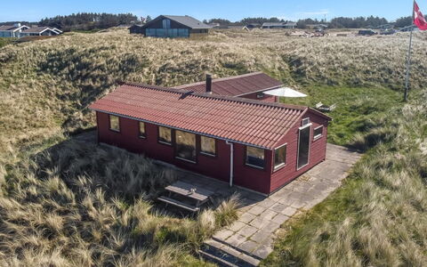 Bena - 300M from the Sea: Hütte, Dach, Haus, Zuhause, Ländliches Gebiet, Hütte, Hütte, Bauernhaus, Schuppen, Gartenbauten