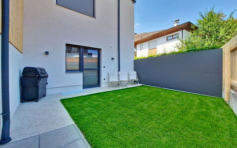 A3: Garten, Rasen, Hinterhof, Garten, Kunstrasen, Landscaping, Hof, Schatten, Auffahrt, Walkway