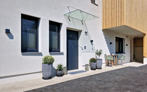 A3: Fassade, Verbundwerkstoff, Beton, Abstellgleis, Design, Daylighting, Farbe, Balkon, Markise