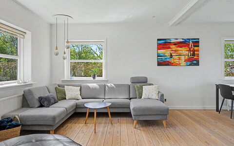 Hjort - 80M from the Sea: Flooring, Möbel, Interior Design, Fussboden, Holz, Couch, Wohnzimmer, Holzboden, Zuhause
