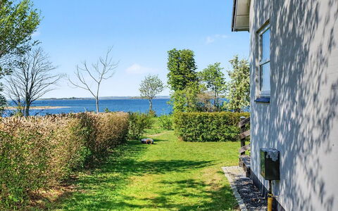 Hjort - 80M from the Sea: Blau, Hütte, Haus, Zuhause, Bauernhaus, Estate, Abstellgleis