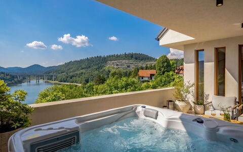 Orso: Resort, Eco Hotel, Hotel, Villa, Schwimmbad, Balkon, Penthouse, Ferienort, Zimmerpflanze