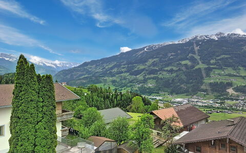 Binter: Bergforms, Berg, Hügel, Hochland, Gebirge, Landschaft, Wohngebiet, Bergstation, Haus, Ländliches Gebiet